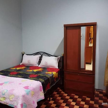 Ammara Homestay Seri Manjung 5 Lumut Exterior foto